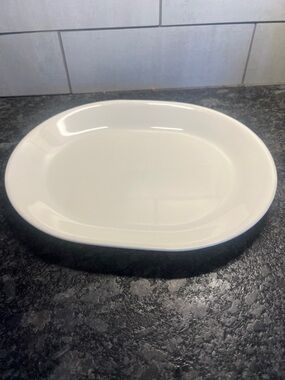 Corelle serving platter. WINTER FROST Excellent condition. Goes with everything